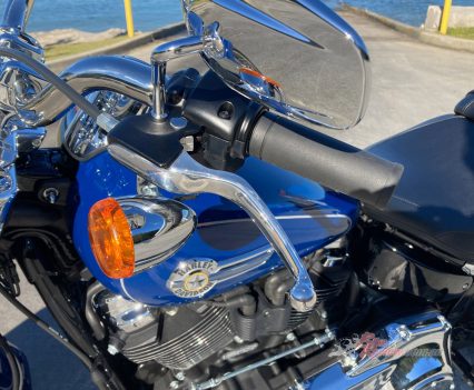 The cable-actuated clutch is heavy, but action is smooth and take-up progressive.