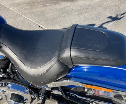 Generous riders seat, small pillion seat.