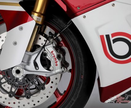 Brembo Stylema calipers and 320mm rotors.