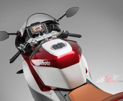 19.5L fuel tank, Kawasaki dash.