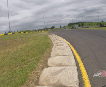 Strong torque and acceleration with a wide power curve.