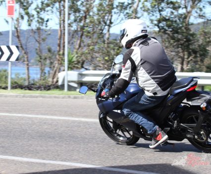 Bikereview_2024_Suzuki_GIXXER_250_055