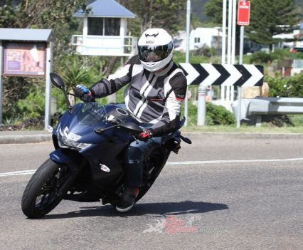 Bikereview_2024_Suzuki_GIXXER_250_062