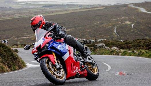 Metzeler ROADTEC 02 Review | World Launch, Isle Of Man